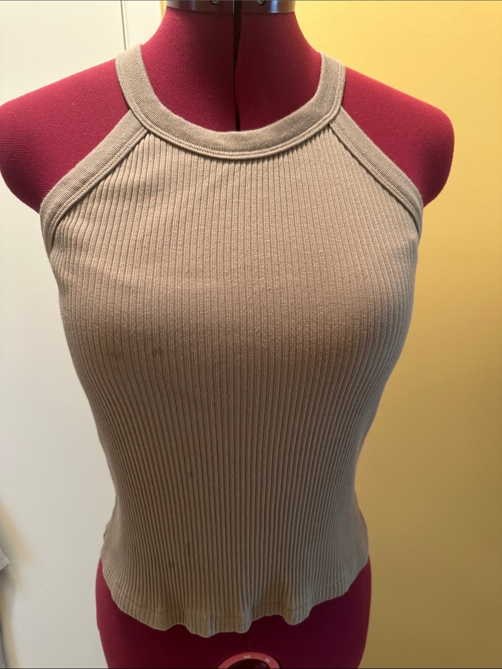 UNIQLO Ribbed Halter Neck Bra Top Tank Built-In Cups Beige Taupe Size M